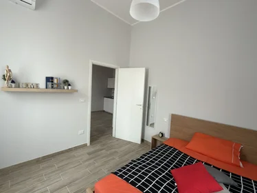 Dairenin tamamı konumu Via Tirino 67, 10 11 görüntüsü