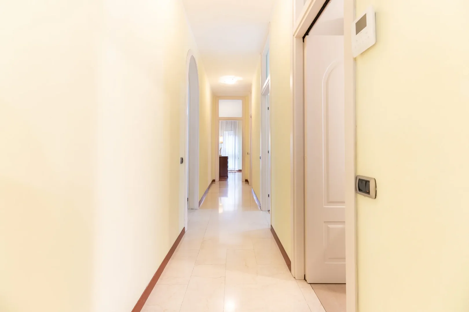 Comfortable and spacious student room in 