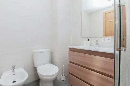 Habitación privada en Plaça de Lesseps 33, imagen 14 de 19