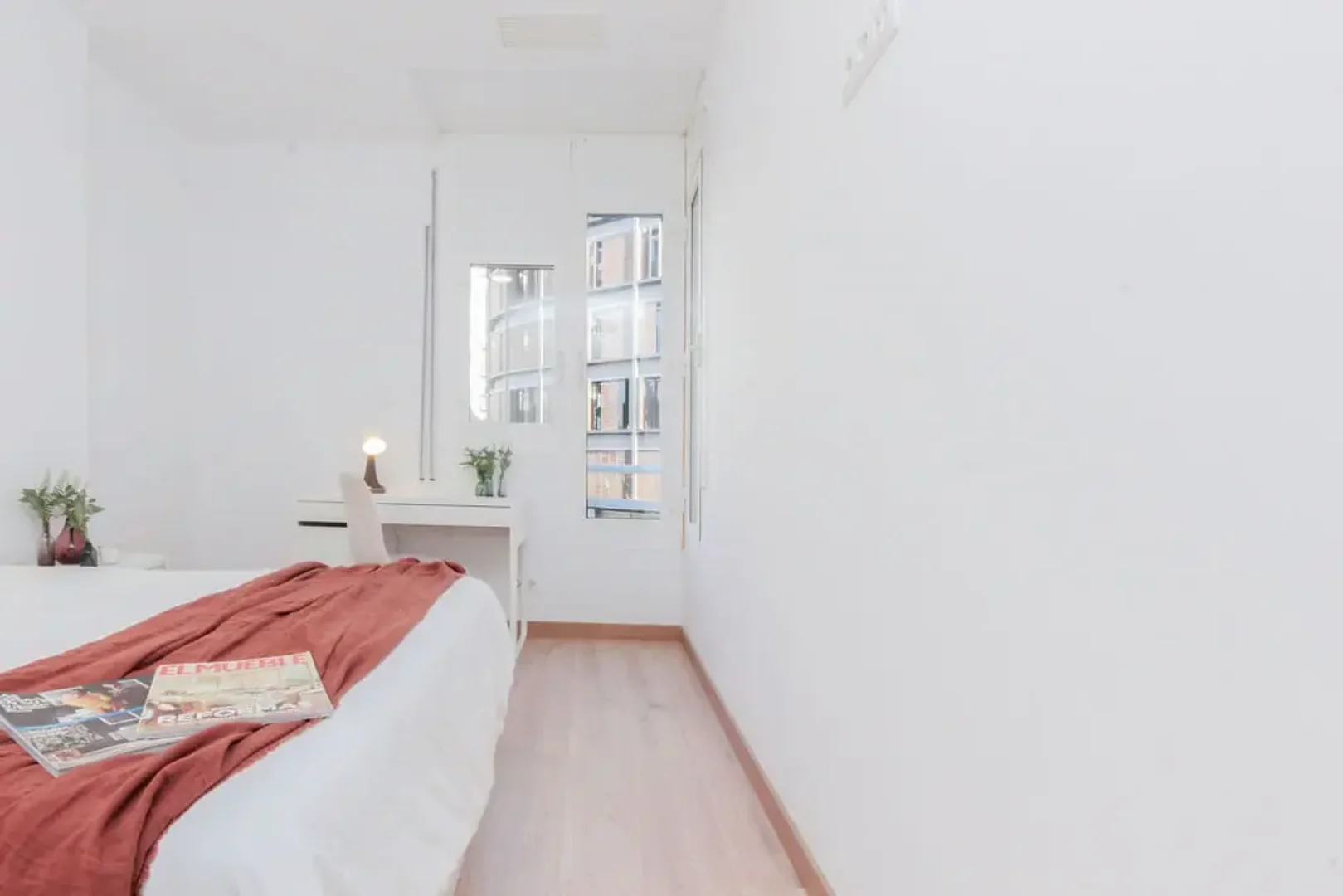 Habitación para estudiantes en  con área de estudio y facilidades compartidas