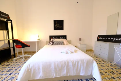 Quarto privado em Via Torino 8, imagem 5 de 18