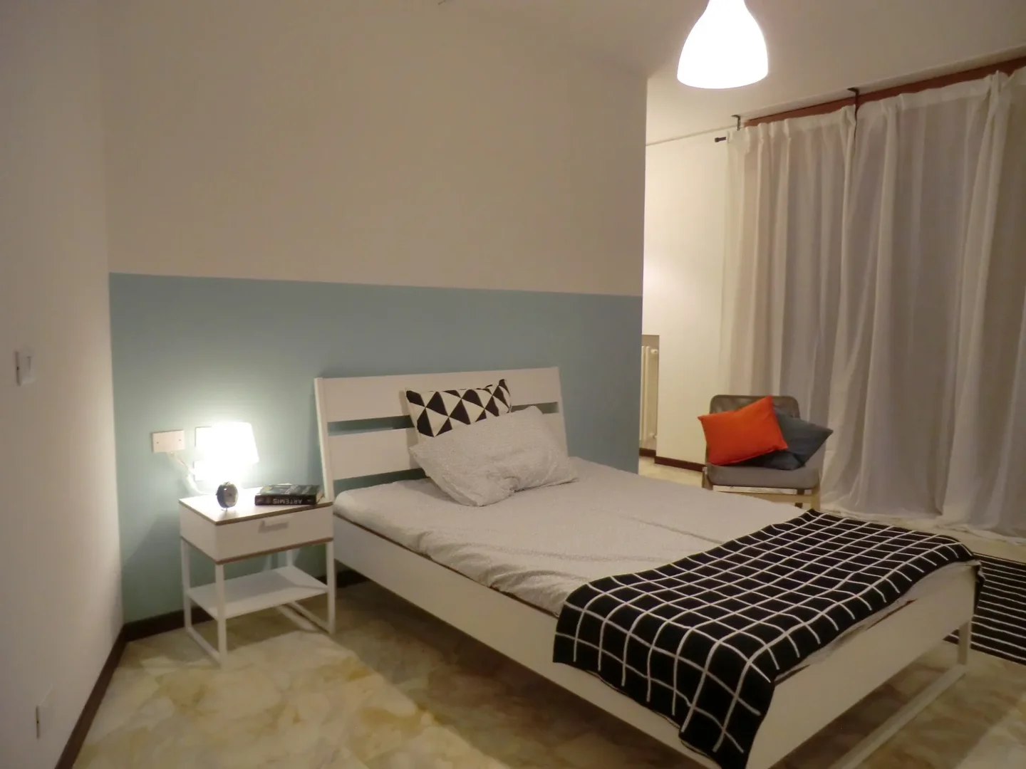 Chambre à louer dans un appartement d'étudiant à , entièrement meublée