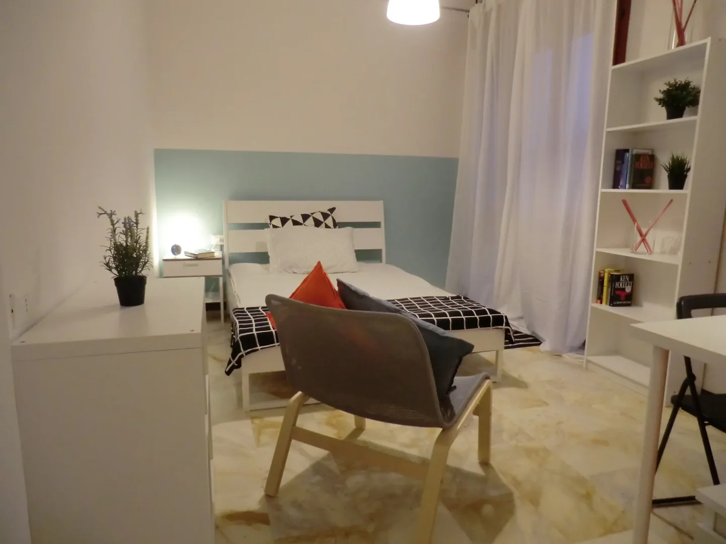 Chambre à louer dans un appartement d'étudiant à , entièrement meublée