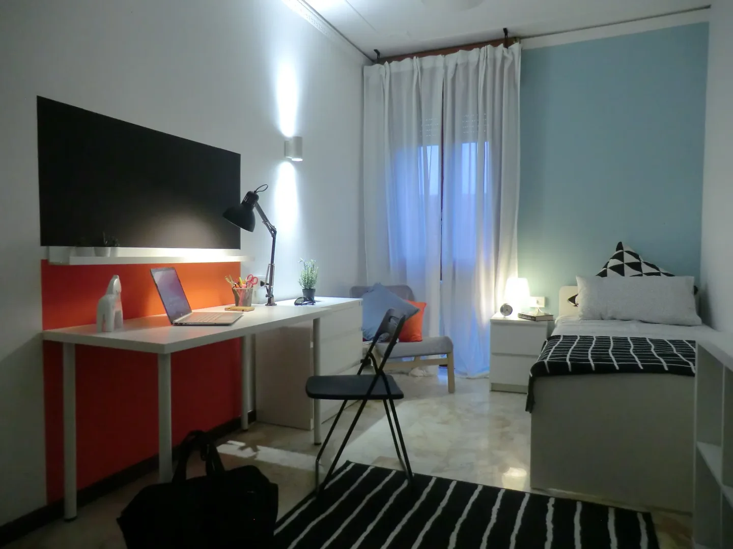 Chambre d'étudiant confortable et spacieuse dans 
