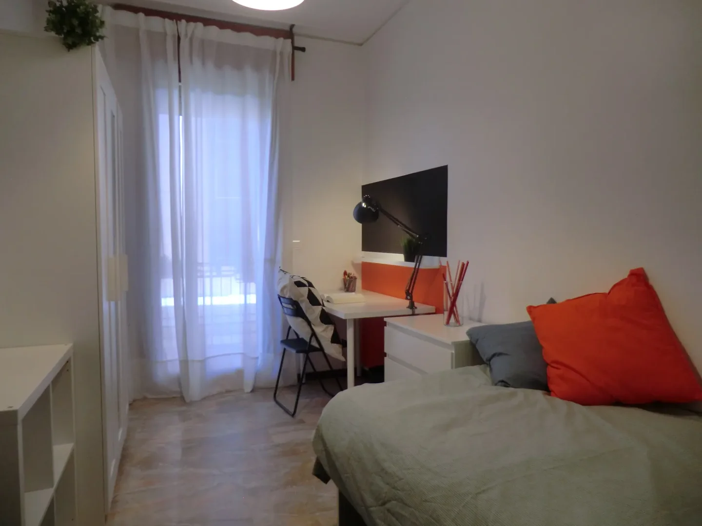 Chambre d'étudiant confortable et spacieuse dans 