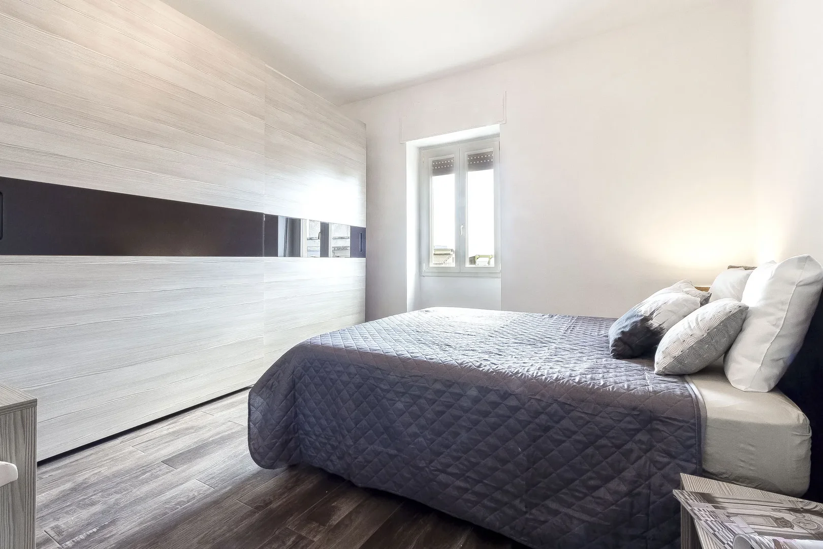 Quarto de estudante económico com localização conveniente em 