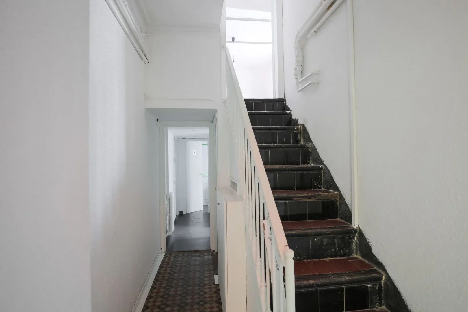 Budget-friendly student room close to campus in 