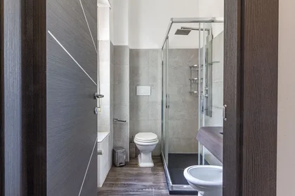 Quarto privado em Via Napoli 84, imagem 11 de 12