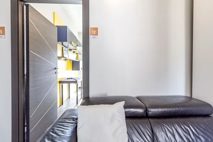 Quarto privado em Via Napoli 84, imagem 9 de 12