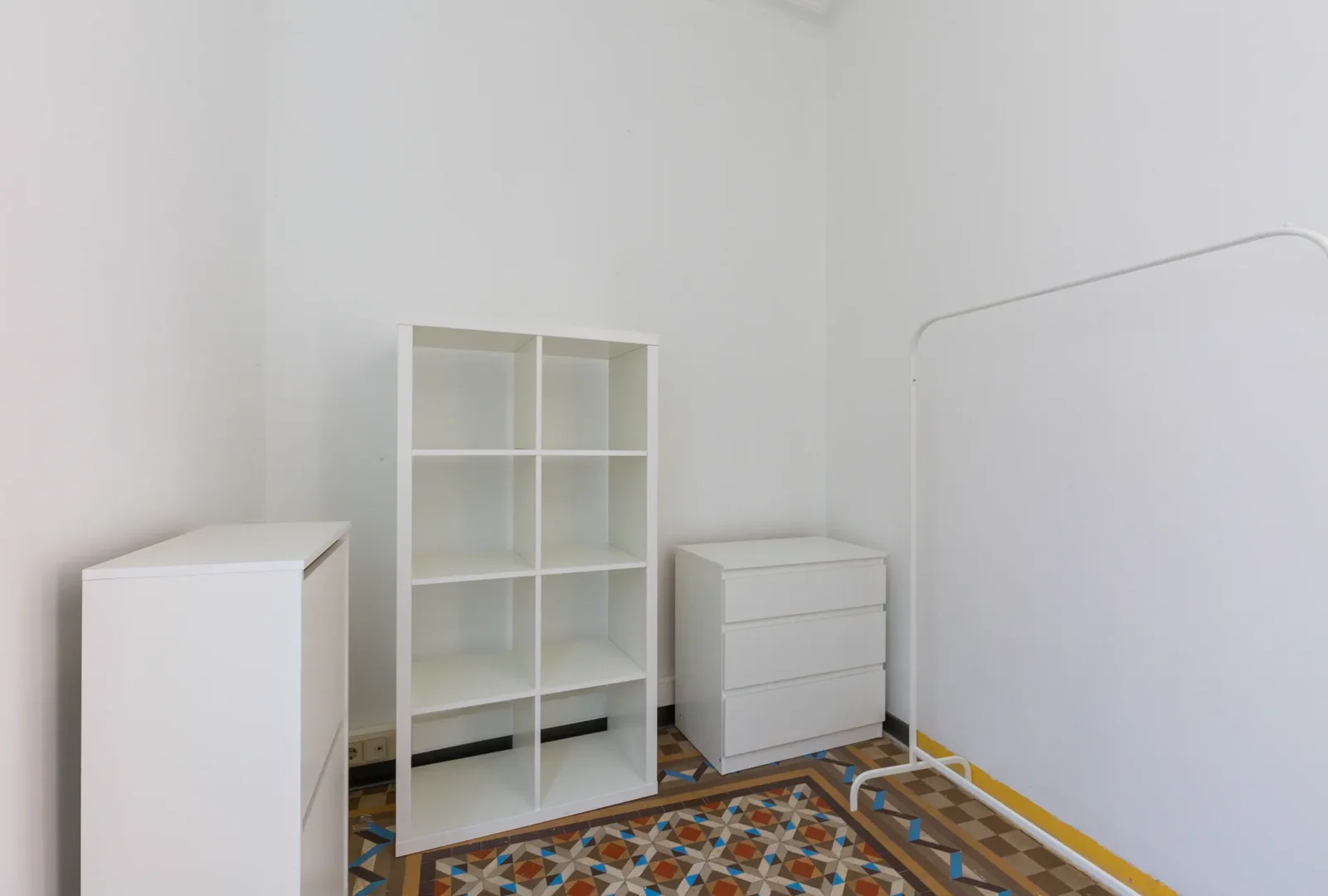 Student-friendly room in  with modern amenities