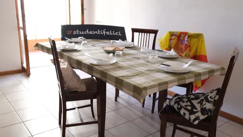 Stanza privata in Via Andrea Cordedda 4, immagine 11 di 22