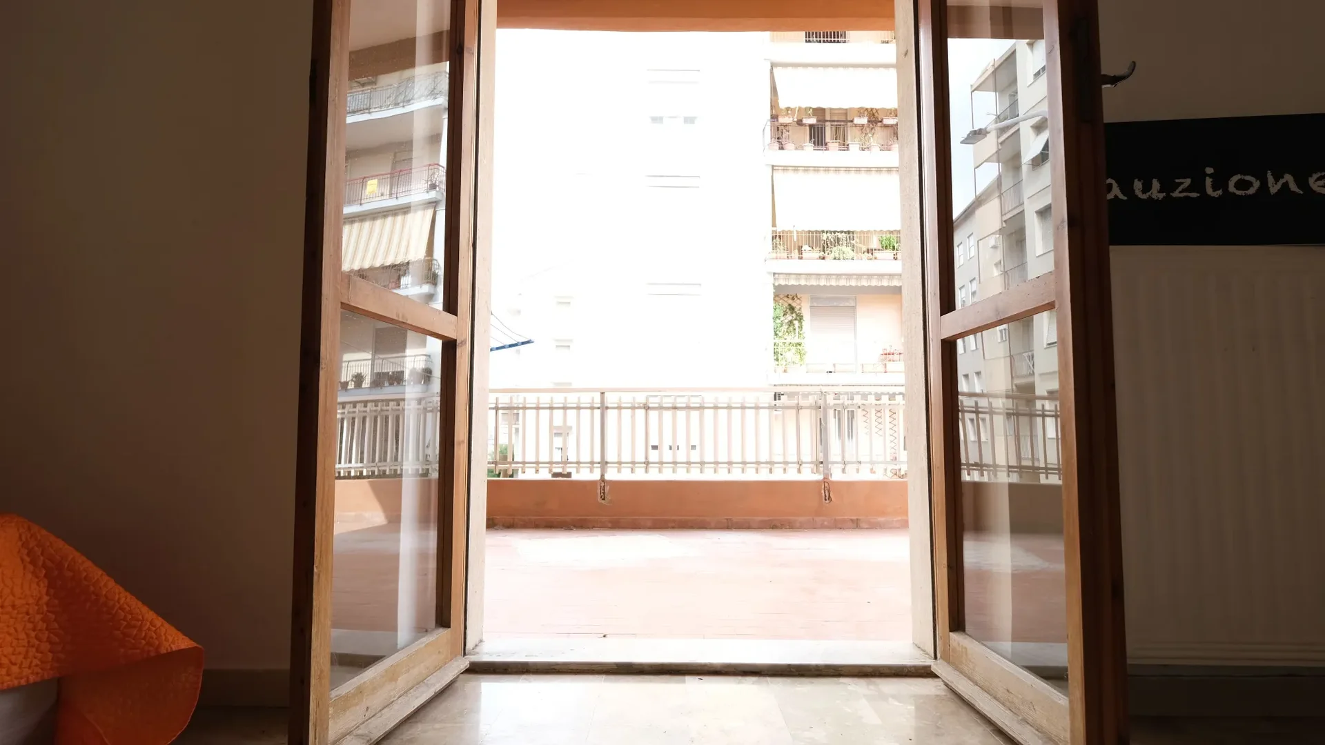 Confortevole e spaziosa stanza per studenti in 