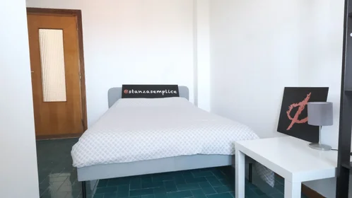 Quarto privado em Via Savoia 15, imagem 5 de 19