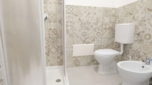 Quarto privado em Via Savoia 15, imagem 15 de 19