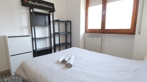 Quarto privado em Via Savoia 15, imagem 3 de 19