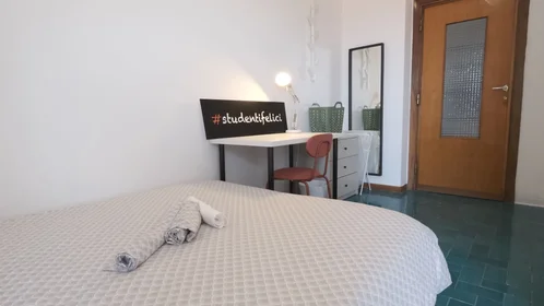 Quarto privado em Via Savoia 15, imagem 4 de 19