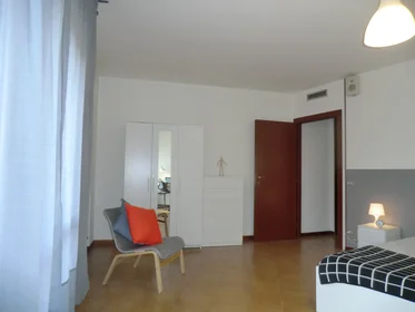 Privatzimmer in der Via Piovese 97, bild 5 von 17