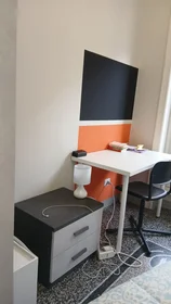 Chambre privée à Via Antonio Crocco 8, image 4 de 10