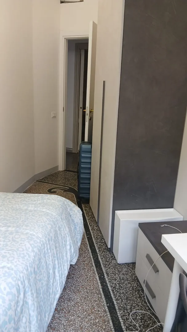 Chambre d'étudiant fonctionnelle parfaite pour étudier dans 