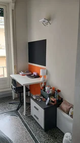 Chambre privée à Via Antonio Crocco 8, image 3 de 10