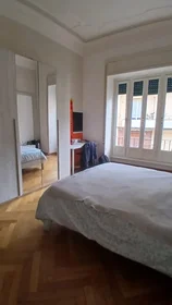 Chambre privée à Via Antonio Crocco 8, image 1 de 10