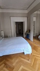 Chambre privée à Via Antonio Crocco 8, image 2 de 10