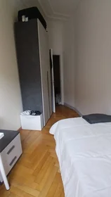 Chambre privée à Via Antonio Crocco 8, image 2 de 10