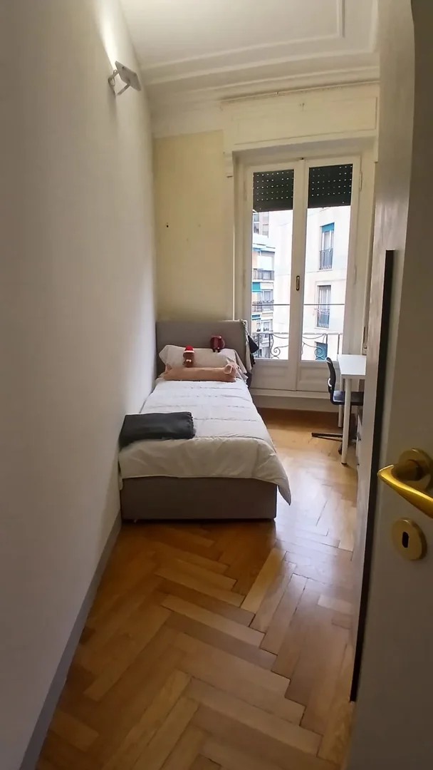Chambre d'étudiant confortable et spacieuse dans 