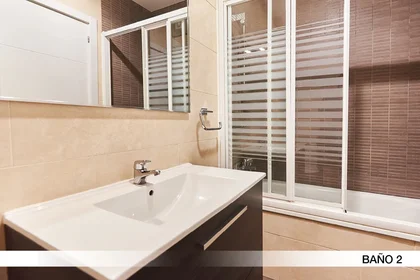 Private room at Calle Virgen de Robledo 7, image 16 of 21
