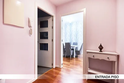 Private room at Calle Virgen de Robledo 7, image 19 of 21