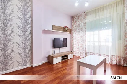 Private room at Calle Virgen de Robledo 7, image 9 of 21