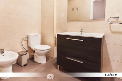 Private room at Calle Virgen de Robledo 7, image 14 of 21