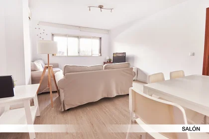 Quarto privado em Calle Porvenir 36, imagem 11 de 23