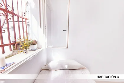 Quarto privado em Calle Porvenir 36, imagem 3 de 23