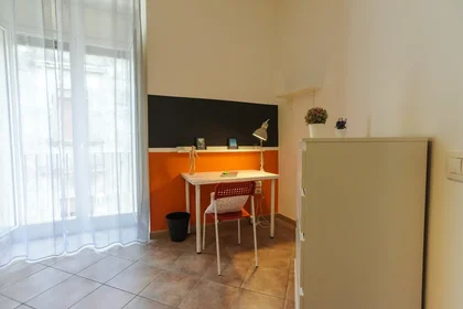 Private room at Via Pignasecca 15, image 4 of 14