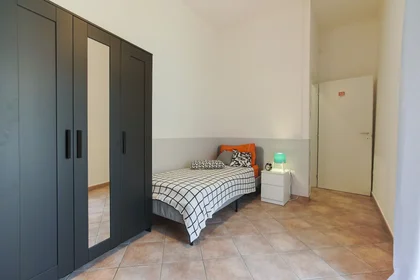 Private room at Via Pignasecca 15, image 2 of 14