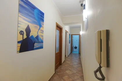 Private room at Via Pignasecca 15, image 14 of 14