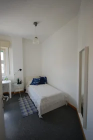 Chambre privée à Via Marco D' Agrate, image 2 de 7