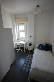 Chambre privée à Via Marco D' Agrate, image 3 de 7