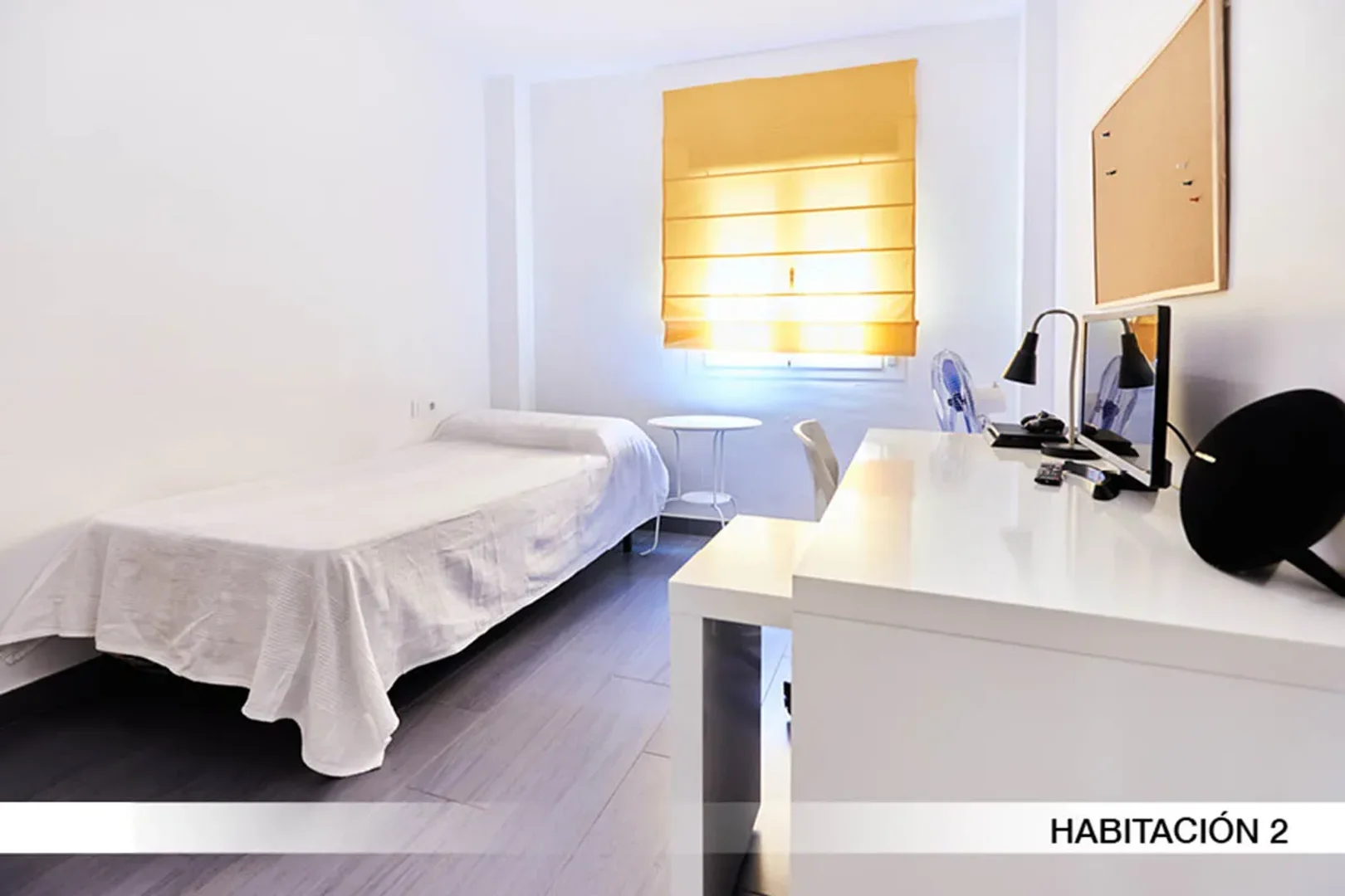 Quarto amigo do estudante em  com comodidades modernas