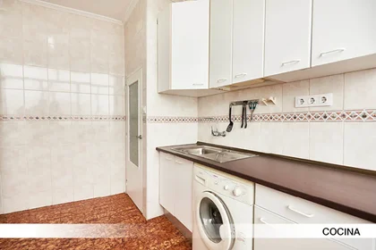 Quarto privado em Castillo de Alcalá de Guadaíra 10, imagem 6 de 14