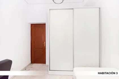 私人房间 在 Calle Carlos Brujes 6, 22的图像3