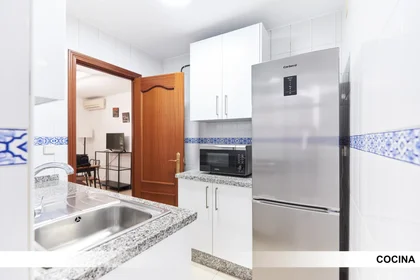 Privatzimmer in der Calle Santo Ángel 12, bild 7 von 18