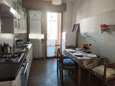 Habitación privada en Via Giovanni Antonio Magini 6, imagen 5 de 16