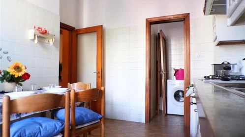 Habitación privada en Via Giovanni Antonio Magini 6, imagen 6 de 16