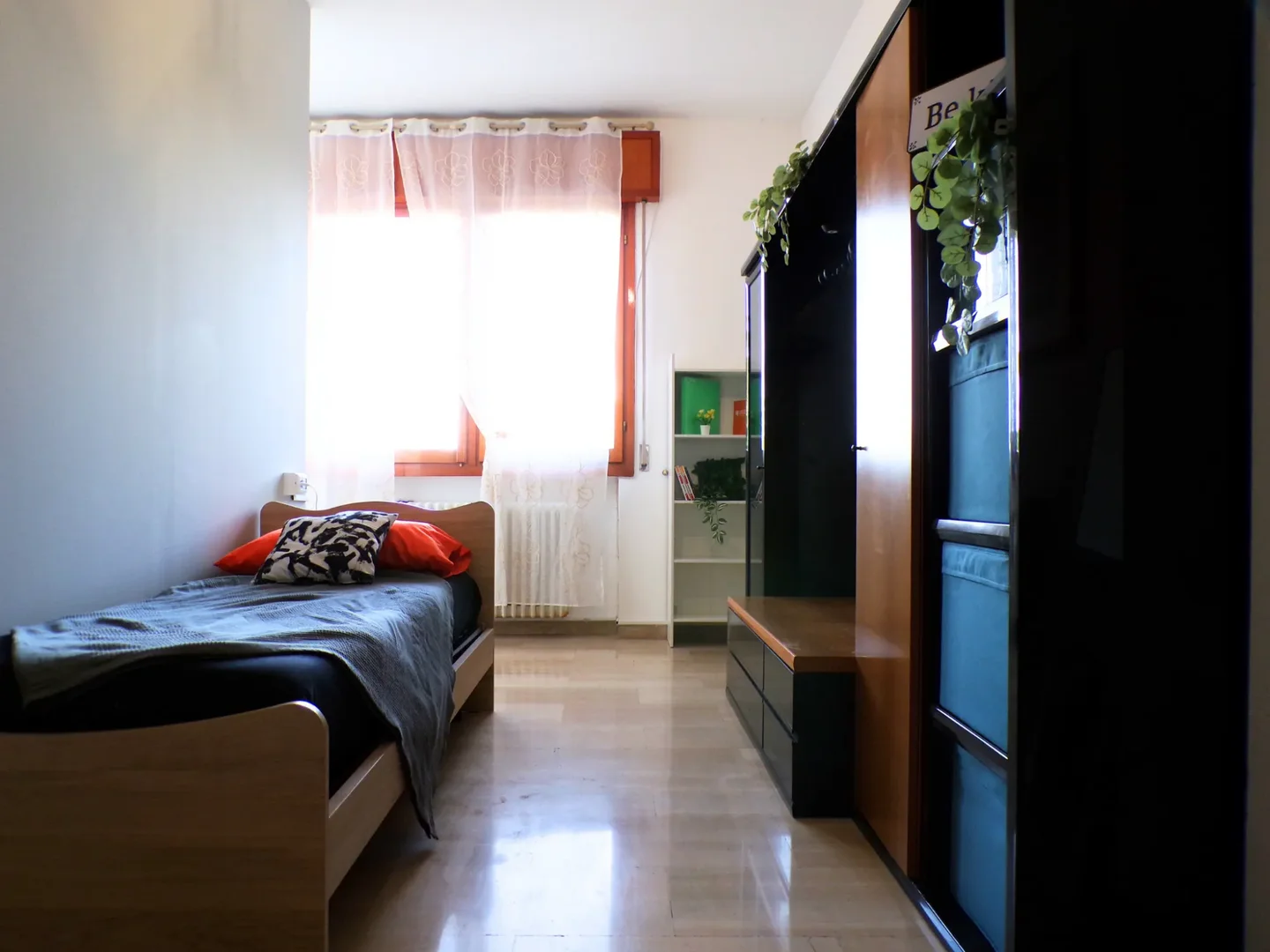 Habitación para estudiantes en  con modernas comodidades