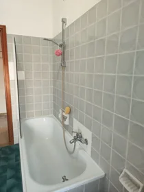 Habitación privada en Via Giovanni Antonio Magini 6, imagen 14 de 16