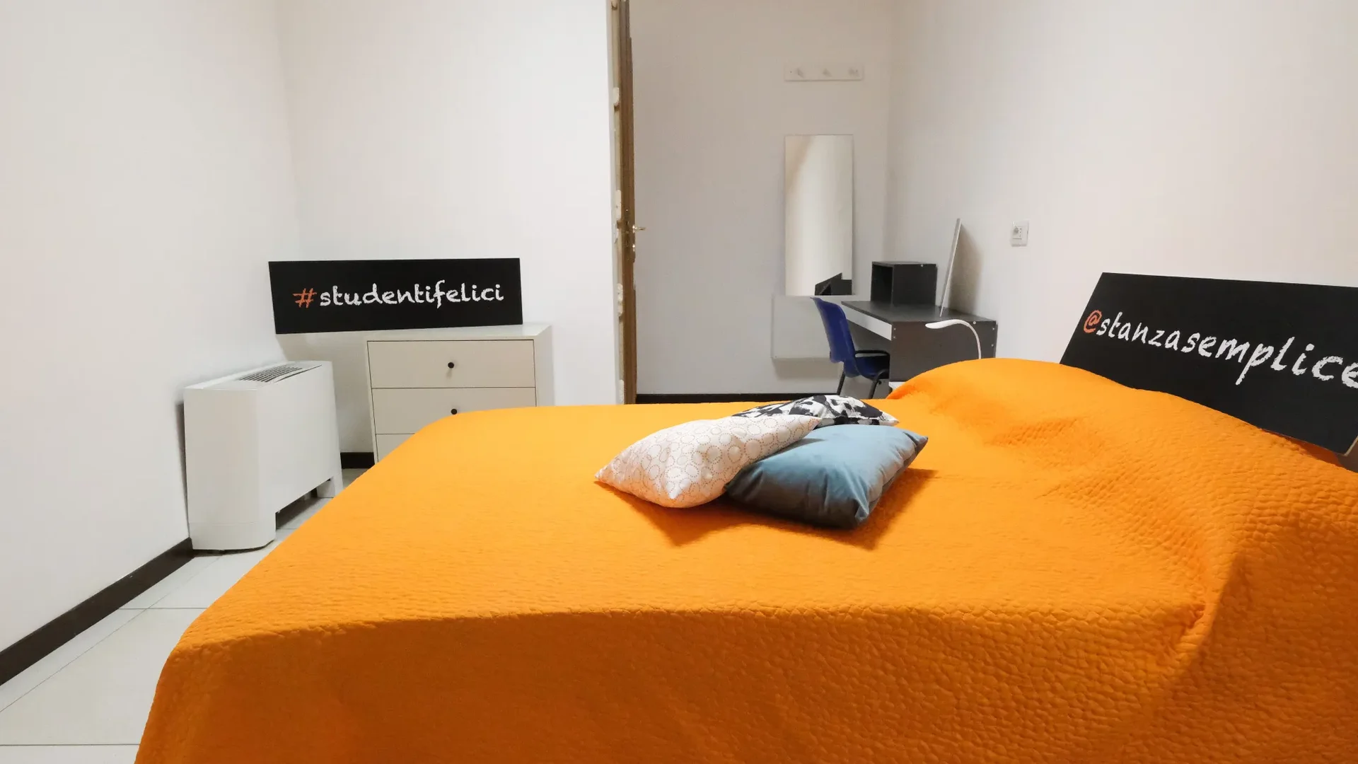 Quarto acolhedor para estudantes disponível em 