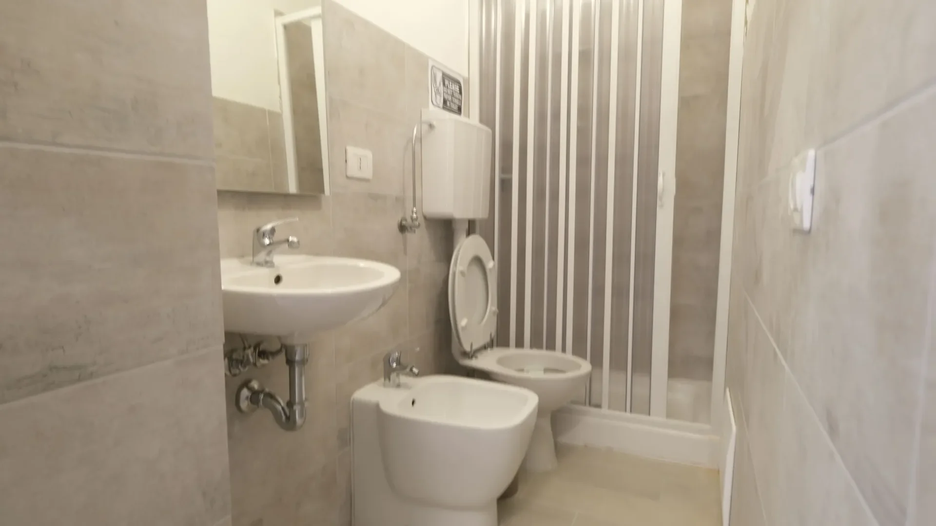 Quarto acolhedor para estudantes disponível em 