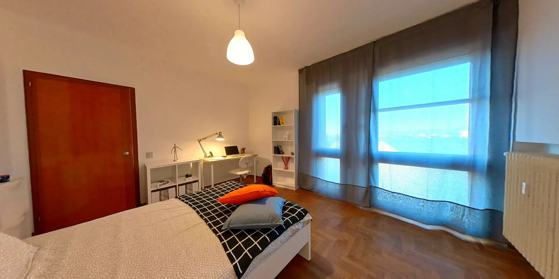 Komfortables und geräumiges Studentenzimmer in